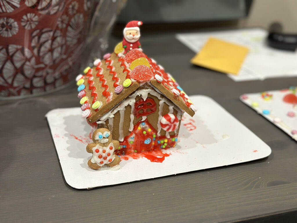Terraces Gingerbread house (1)
